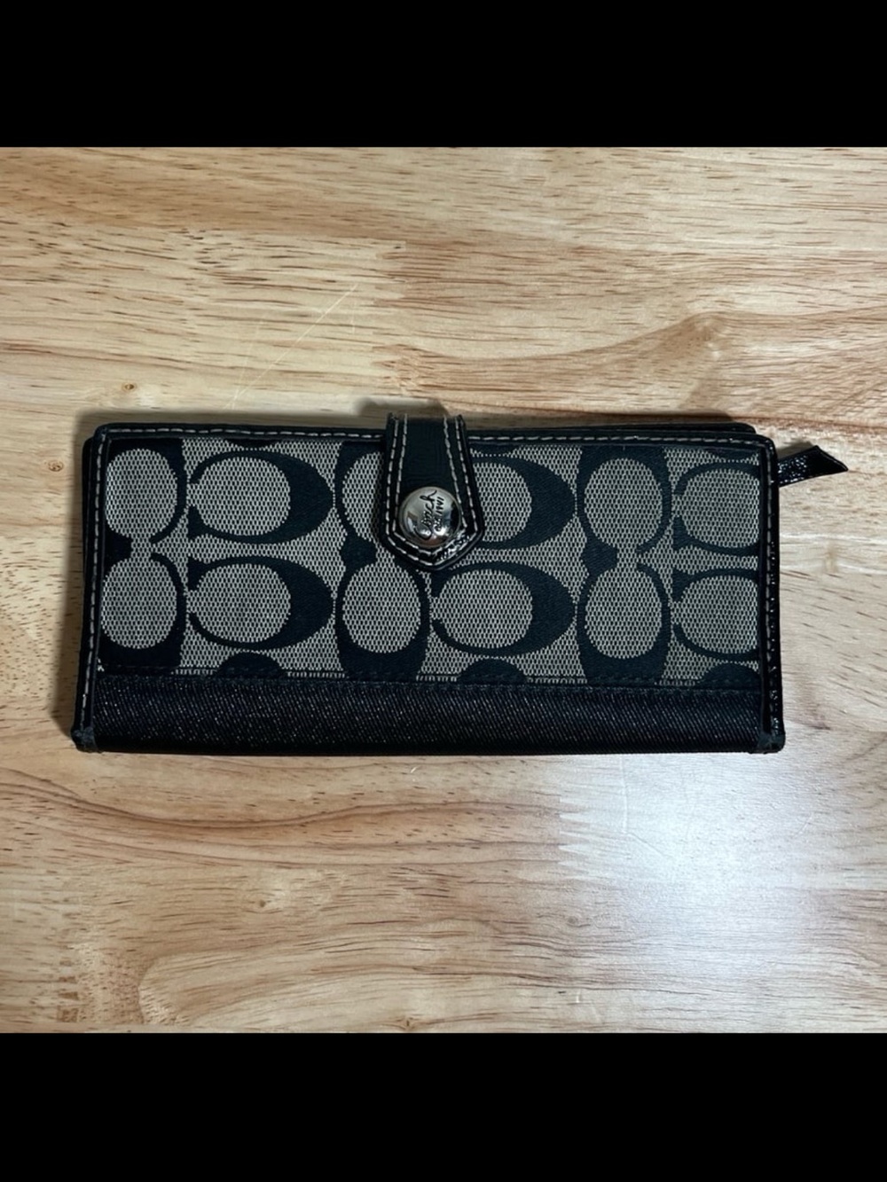 COACH VINTAGE Y2K SIGNATURE C BLACK LARGE WALLET Small